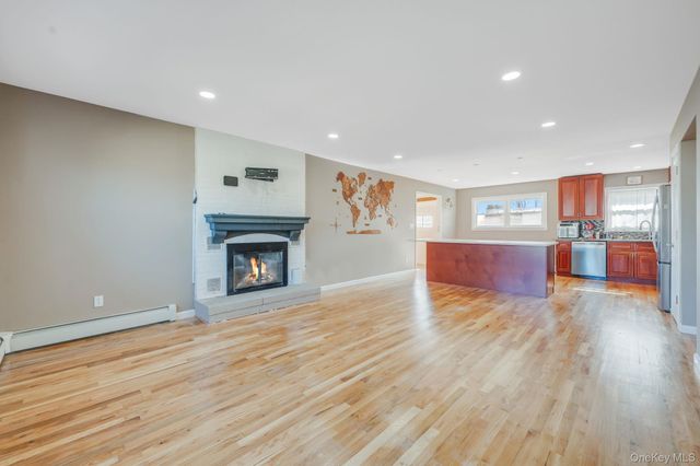 280 S Bayview Avenue, Amityville, NY 11701
