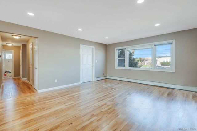 280 S Bayview Avenue, Amityville, NY 11701