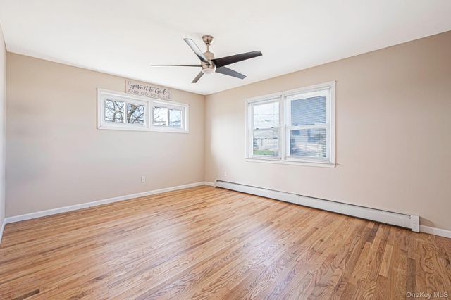 280 S Bayview Avenue, Amityville, NY 11701