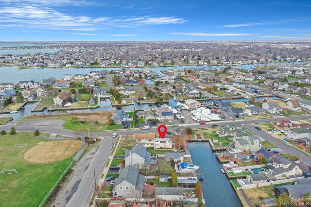 280 S Bayview Avenue, Amityville, NY 11701