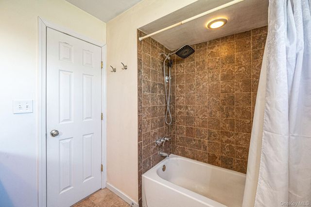 280 S Bayview Avenue, Amityville, NY 11701