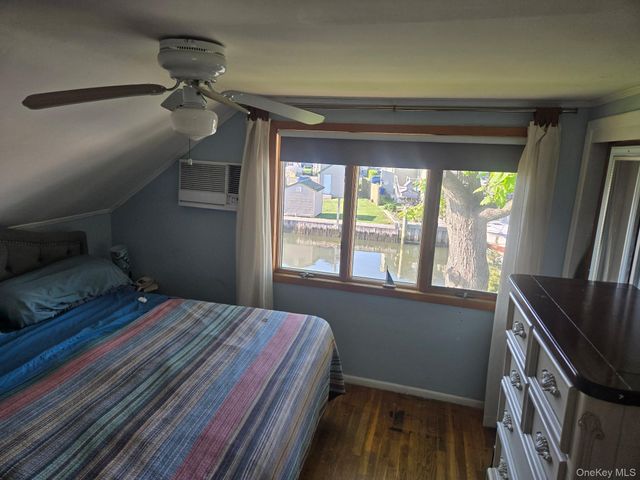 280 S Bayview Avenue, Amityville, NY 11701