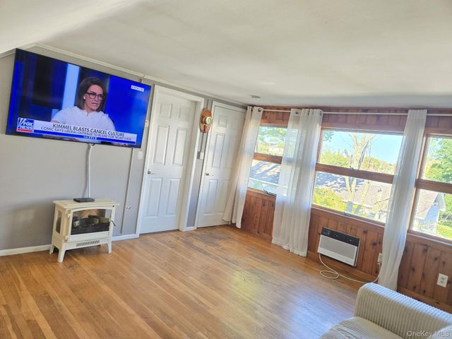 280 S Bayview Avenue, Amityville, NY 11701