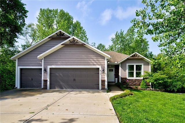 419 E 166th Court, Belton, MO 64012