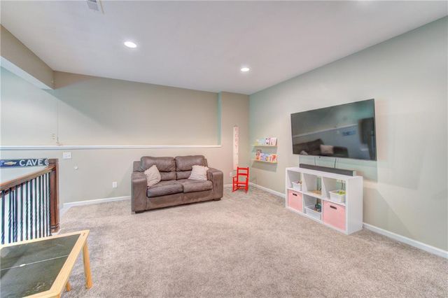 419 E 166th Court, Belton, MO 64012