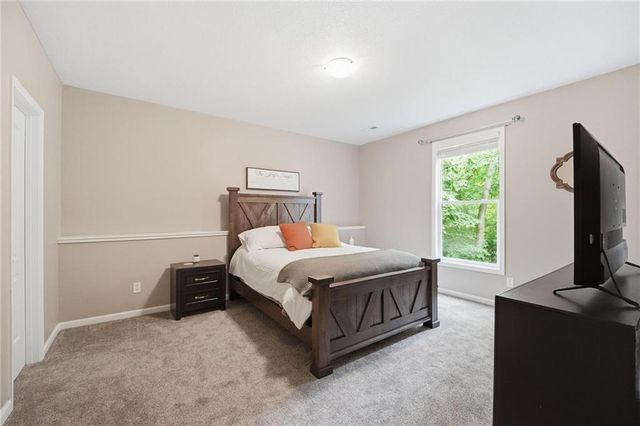 419 E 166th Court, Belton, MO 64012