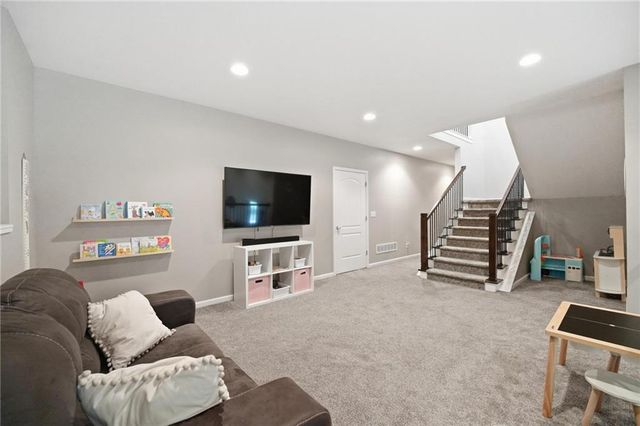 419 E 166th Court, Belton, MO 64012