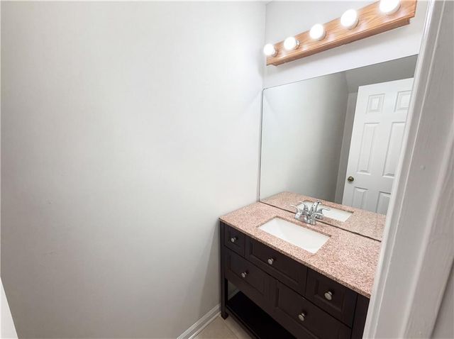 5073 Farm Valley Drive NE, Woodstock, GA 30188