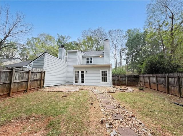 5073 Farm Valley Drive NE, Woodstock, GA 30188