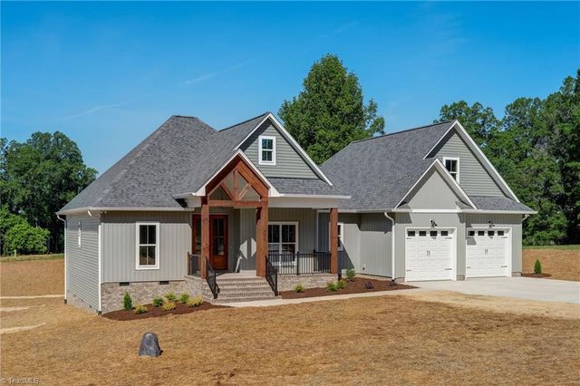 2214 Baker crossroad Road, Reidsville, NC 27320