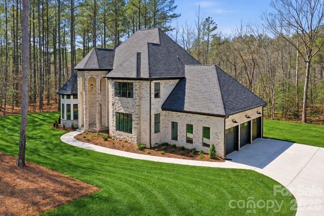 6405 Chimney Bluff Road, Lancaster, SC 29720