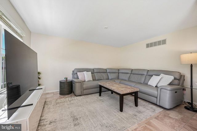 128 LADDS LN, Westville, NJ 08093