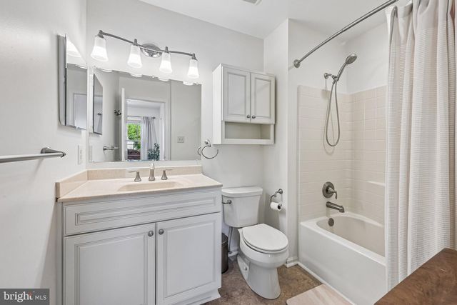 128 LADDS LN, Westville, NJ 08093
