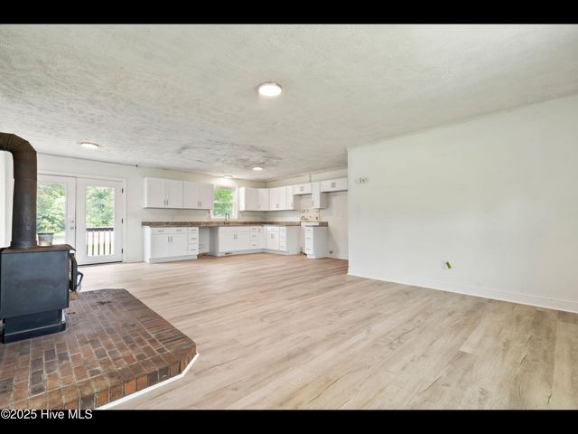 9348 Nc Highway 210, Rocky Point, NC 28457