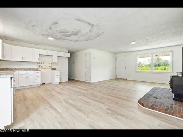 9348 Nc Highway 210, Rocky Point, NC 28457