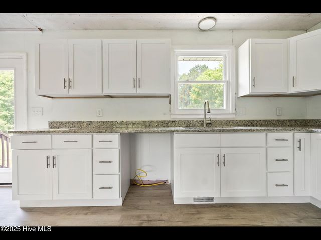 9348 Nc Highway 210, Rocky Point, NC 28457