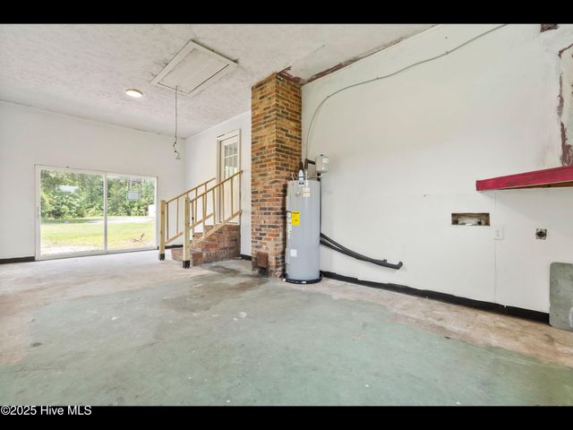 9348 Nc Highway 210, Rocky Point, NC 28457