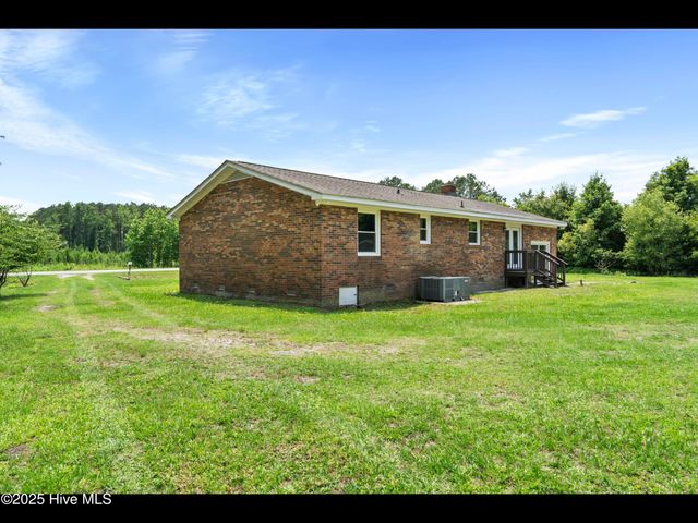 9348 Nc Highway 210, Rocky Point, NC 28457