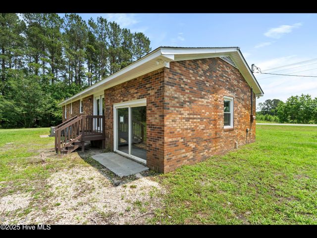 9348 Nc Highway 210, Rocky Point, NC 28457