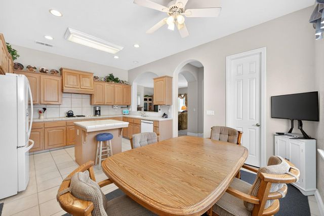2330 Deauville Circle, Clovis, CA 93619