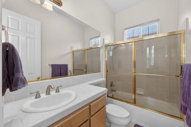 2330 Deauville Circle, Clovis, CA 93619