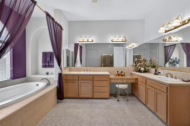 2330 Deauville Circle, Clovis, CA 93619