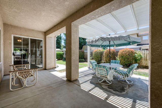 2330 Deauville Circle, Clovis, CA 93619