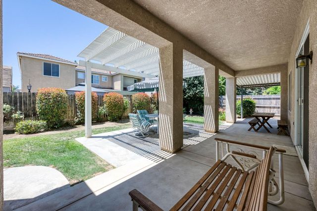 2330 Deauville Circle, Clovis, CA 93619