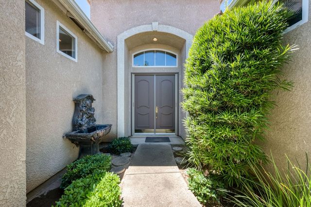 2330 Deauville Circle, Clovis, CA 93619