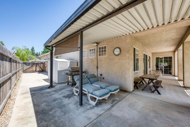2330 Deauville Circle, Clovis, CA 93619