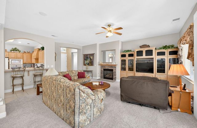 2330 Deauville Circle, Clovis, CA 93619