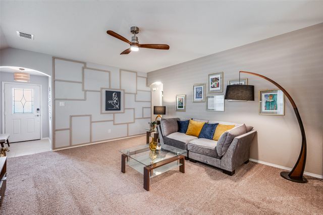 1525 Acmite Avenue, Cross Roads, TX 76227