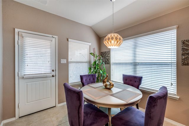 1525 Acmite Avenue, Cross Roads, TX 76227