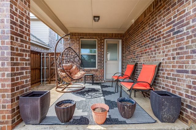 1525 Acmite Avenue, Cross Roads, TX 76227