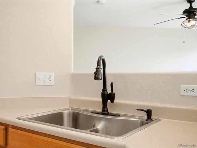 21972 E Crestline Place, Aurora, CO 80015