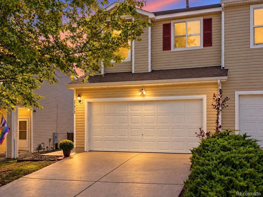 21972 E Crestline Place, Aurora, CO 80015