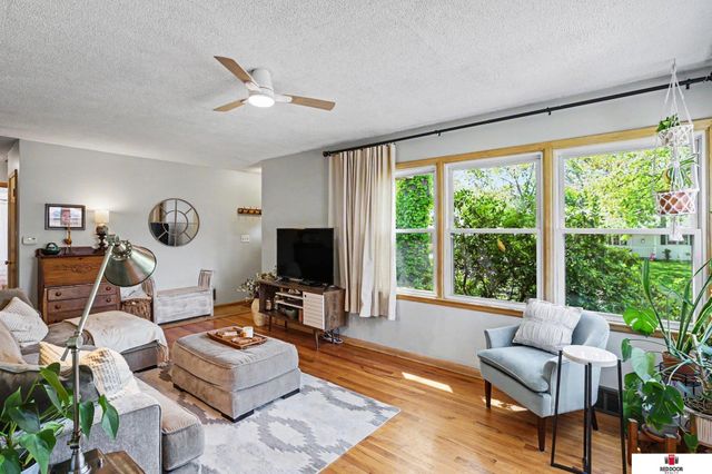 636 S 51 Street, Lincoln, NE 68510