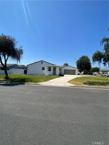 2310 W Ituni, West Covina, CA 91790
