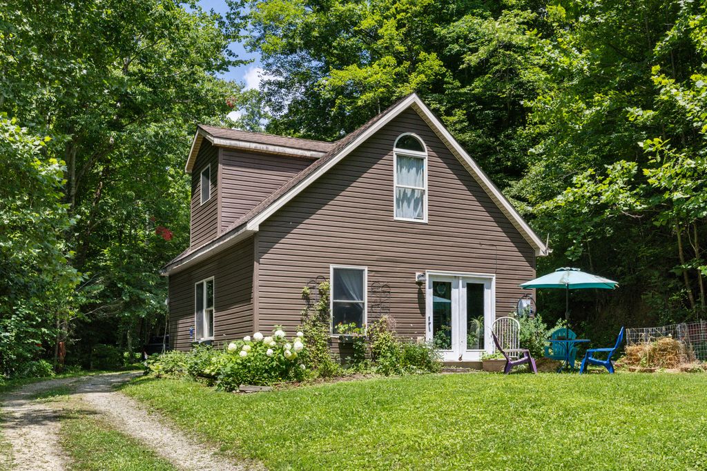 365 Johnny Morton Hollow Road, Stanton, KY 40380