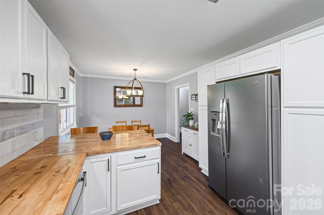 1411 Oakdale Road, Rock Hill, SC 29730