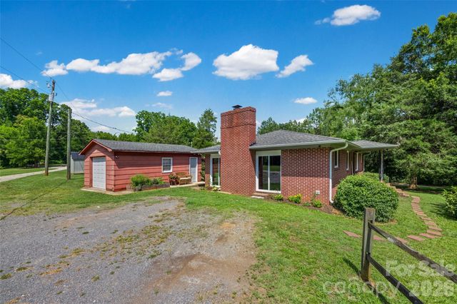 1411 Oakdale Road, Rock Hill, SC 29730