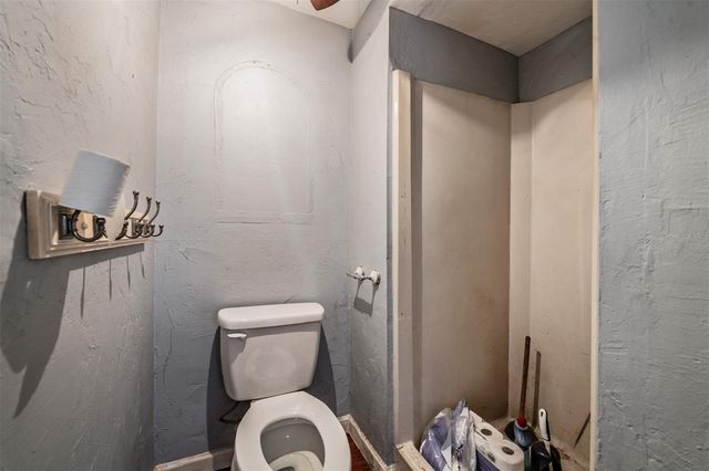 2125 LANIER ROAD, Plant City, FL 33565