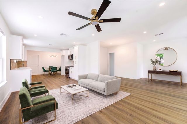 6923 Keller Street, Houston, TX 77087