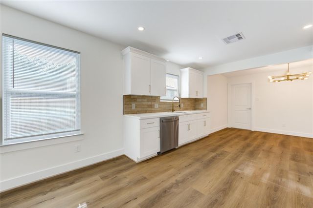 6923 Keller Street, Houston, TX 77087