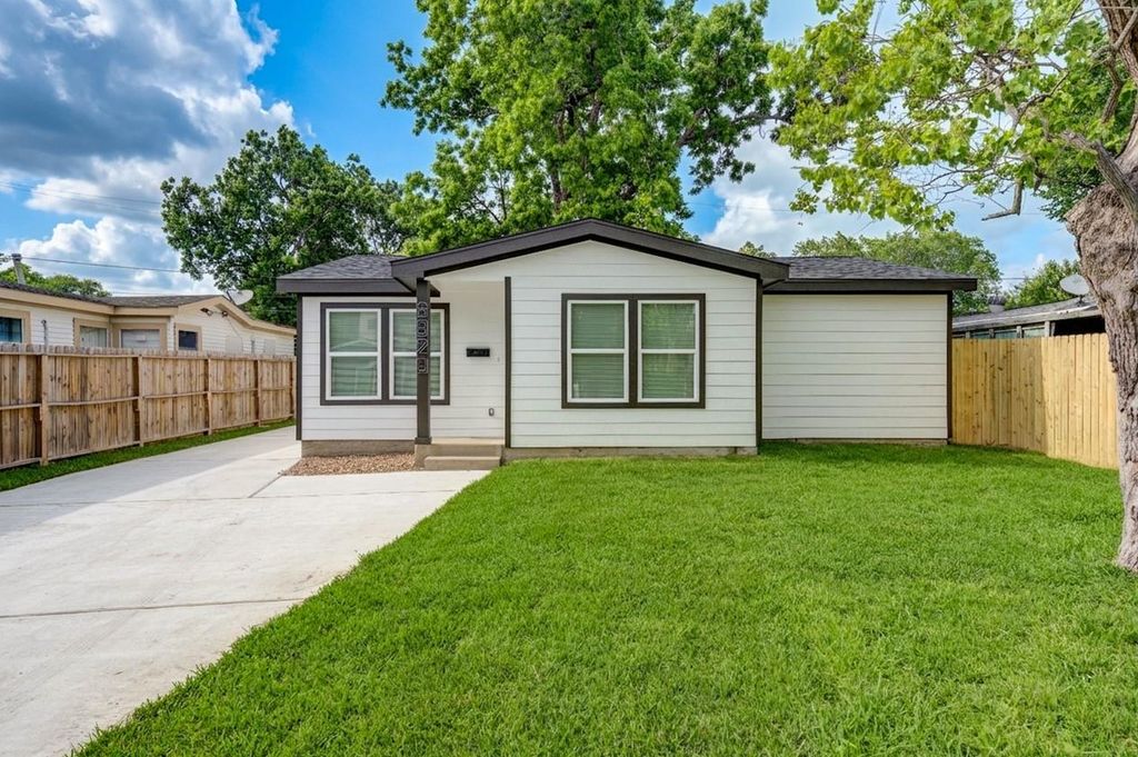 6923 Keller Street, Houston, TX 77087