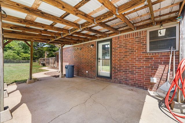 27 Forest Drive, Cabot, AR 72023