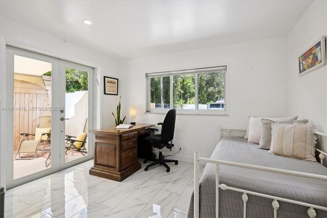 630 NE 175th St, Miami, FL 33162