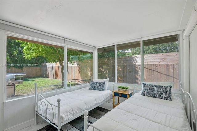 630 NE 175th St, Miami, FL 33162