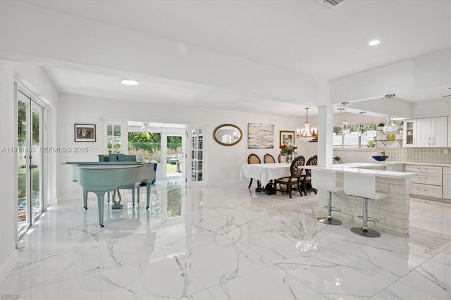 630 NE 175th St, Miami, FL 33162