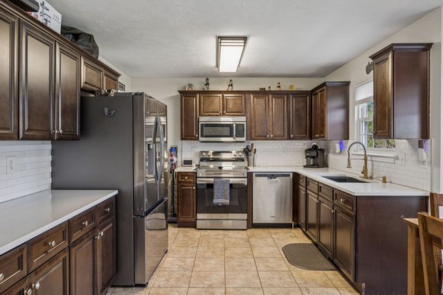 1179 Abernathy Rd, Ashland City, TN 37015